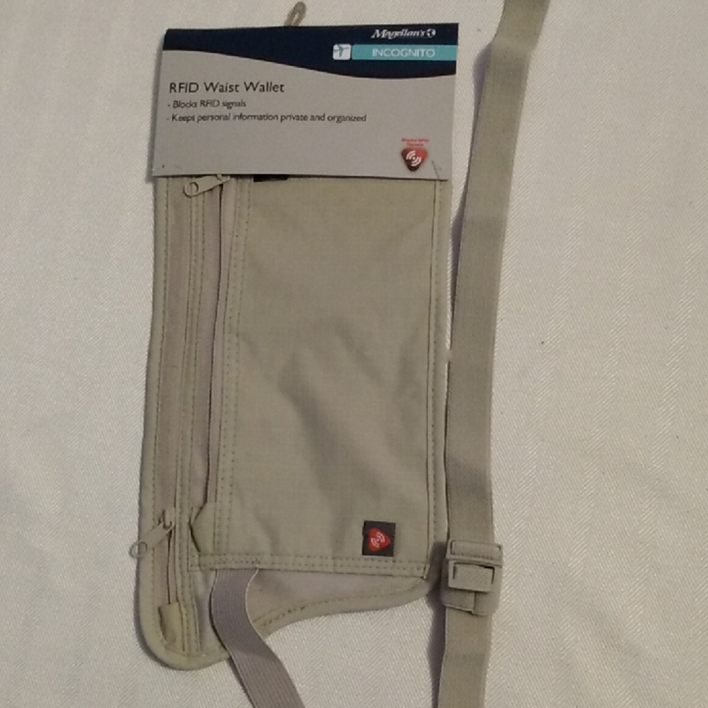 Magellan's Waist Wallet